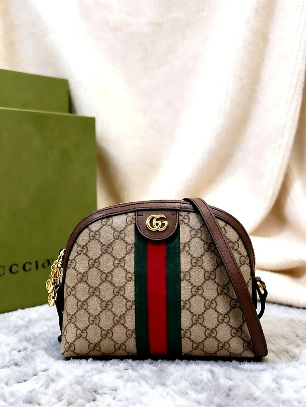 Gucci Ophidia GG Supreme Small Shoulder Bag - Picture 5 of 6